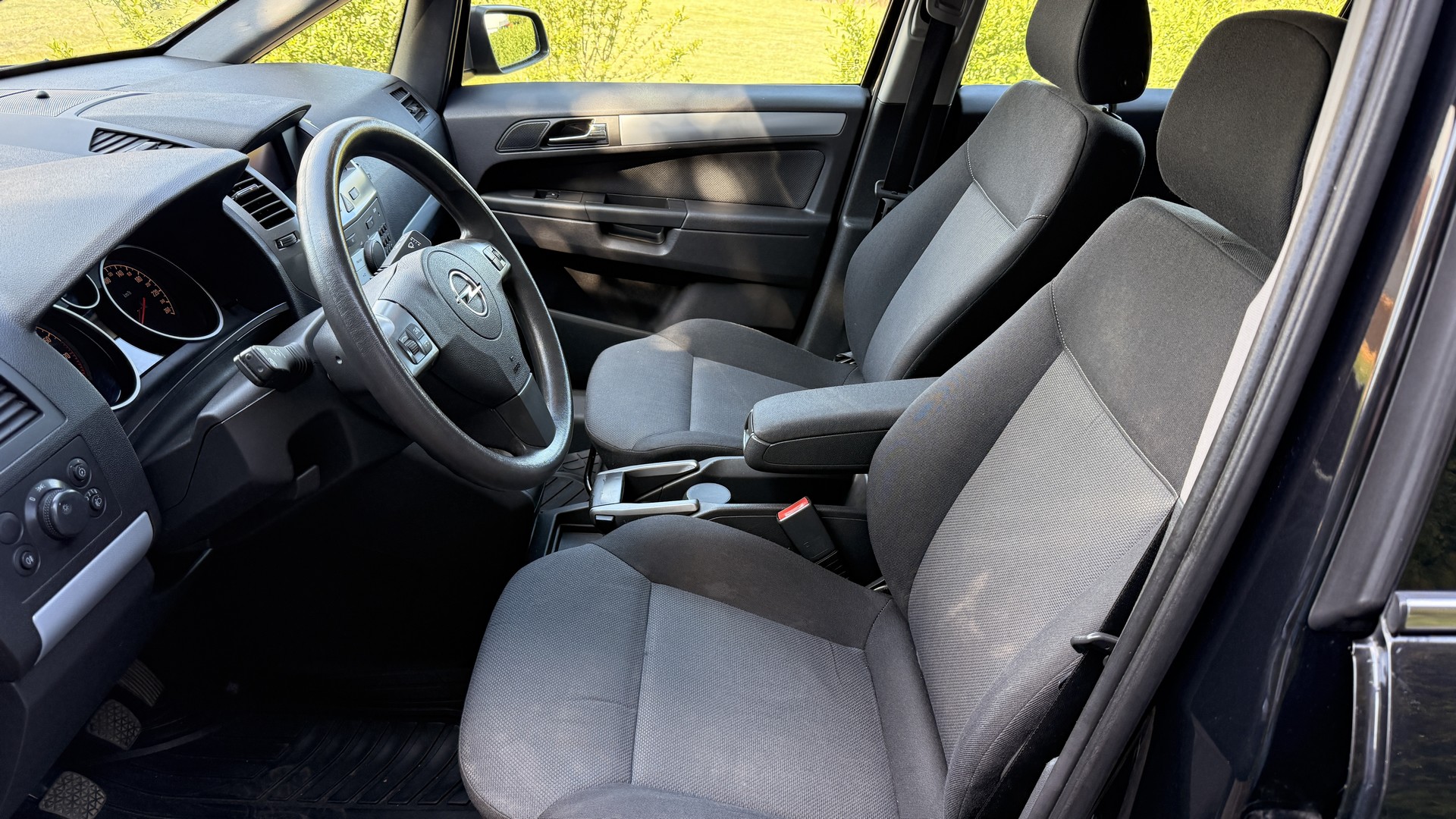 Opel Zafira 1.6i 77kW